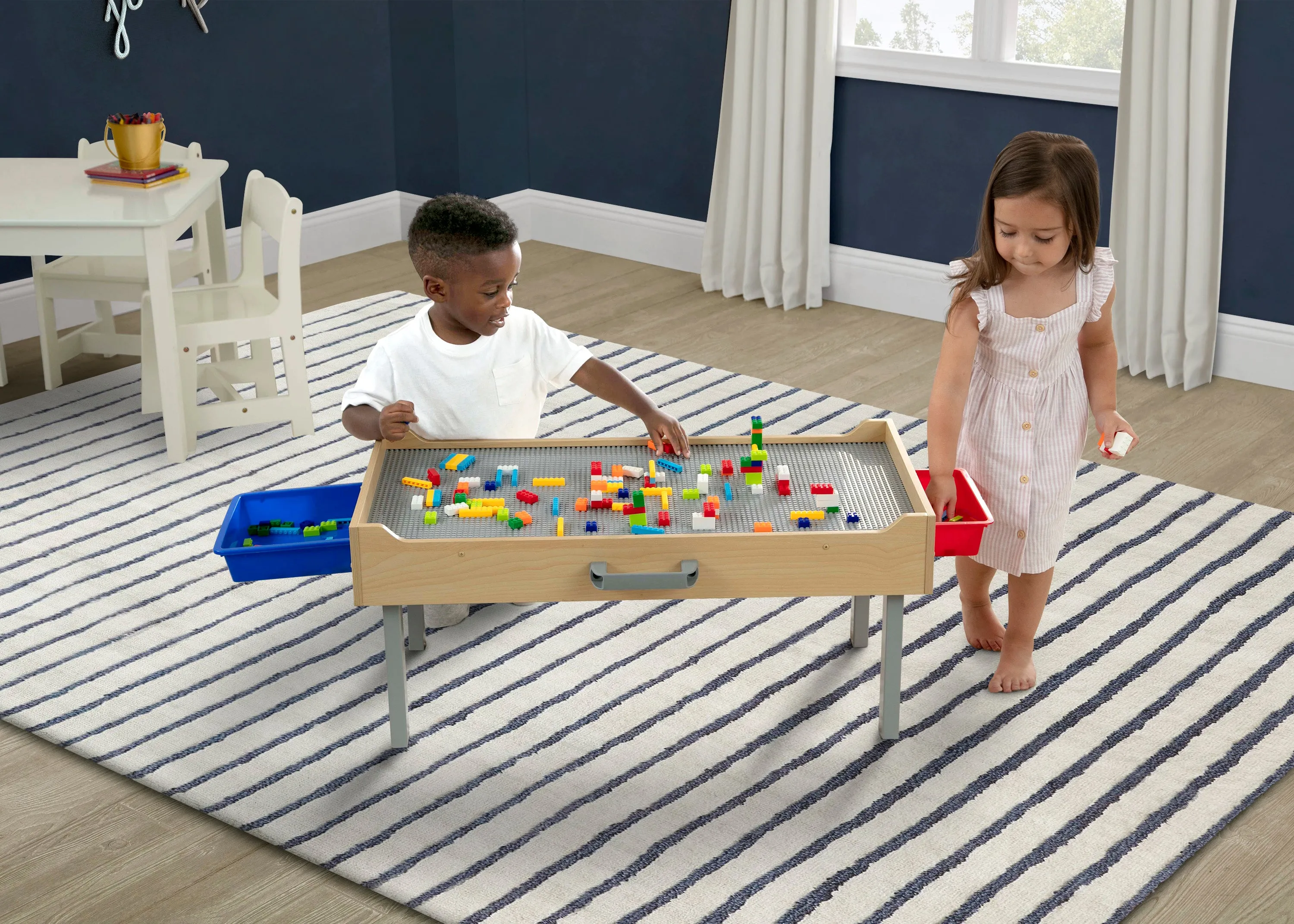 Play N Store Building Bricks Play Table with 100  Play Bricks Included