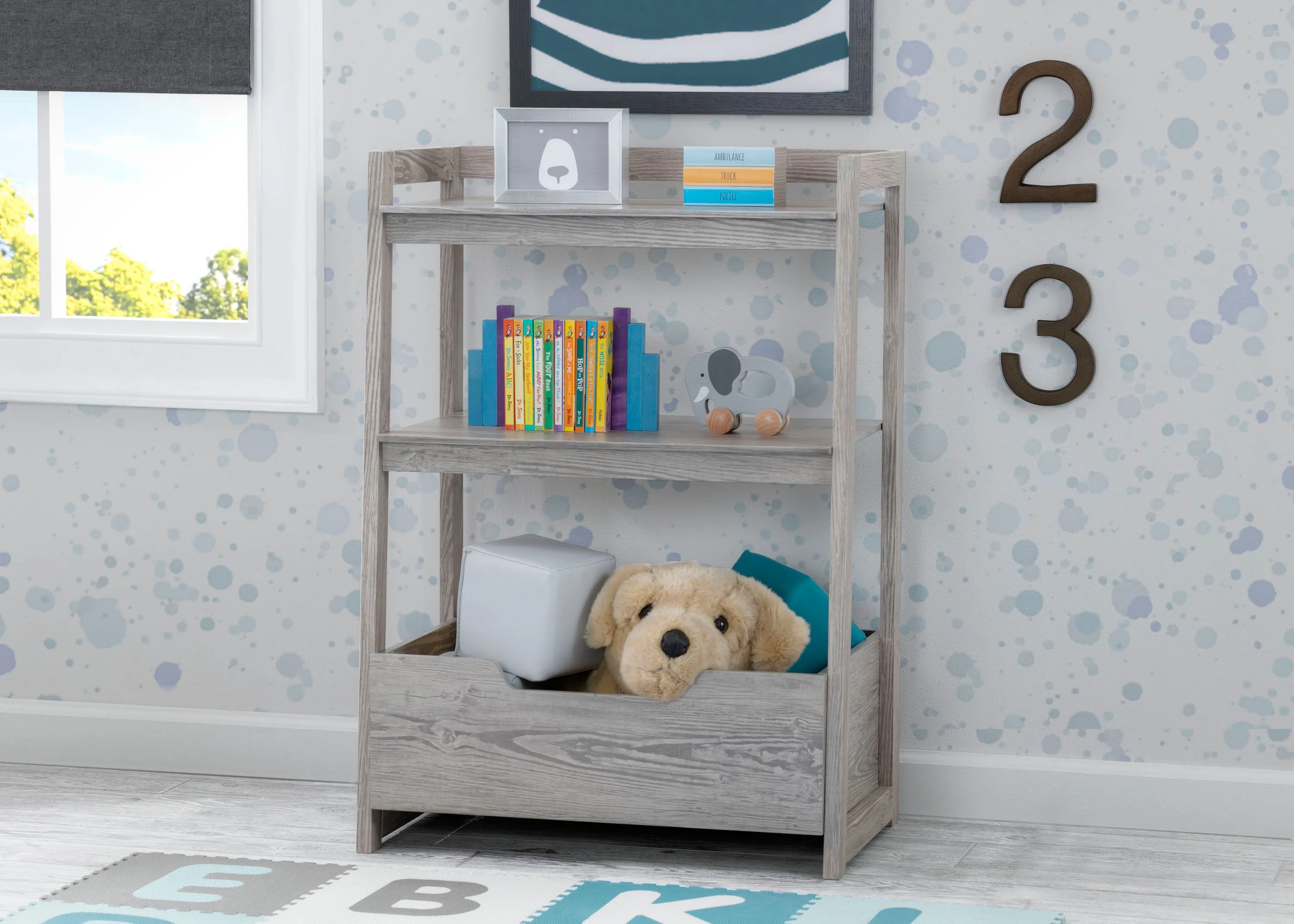 Small Ladder Shelf - toddler bundle
