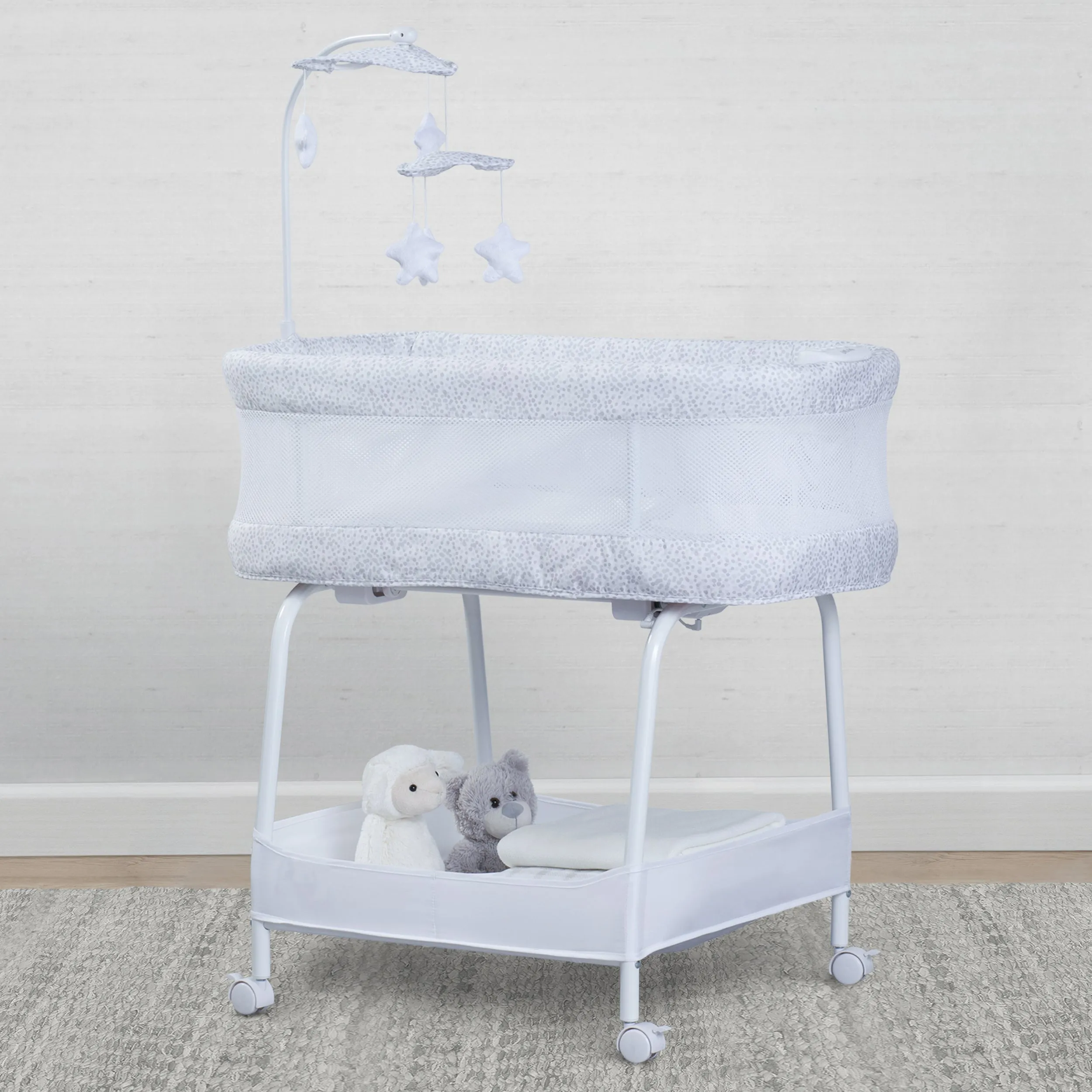 SmartSleep Auto Glide Bassinet with Bluetooth